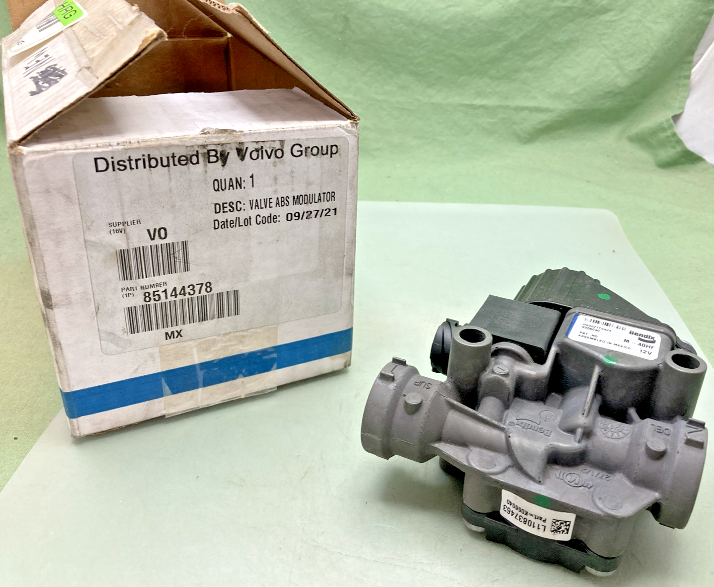 NEW GENUINE VOLVO 85144378 VALVE ABS MODULATOR