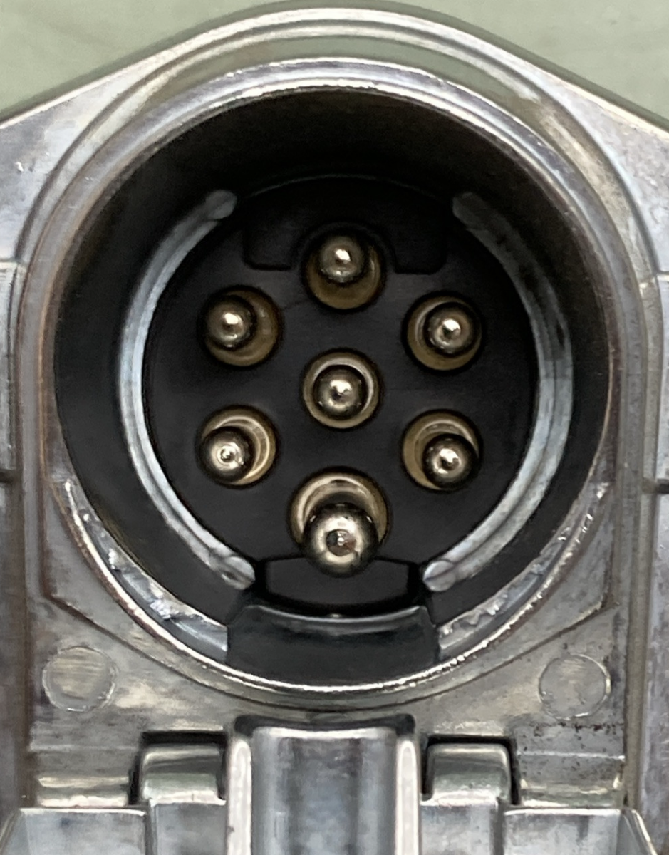 NEW REPLACES GLOBETECH IMXGT-3337 Solid Diecast Ez 7-Way Socket