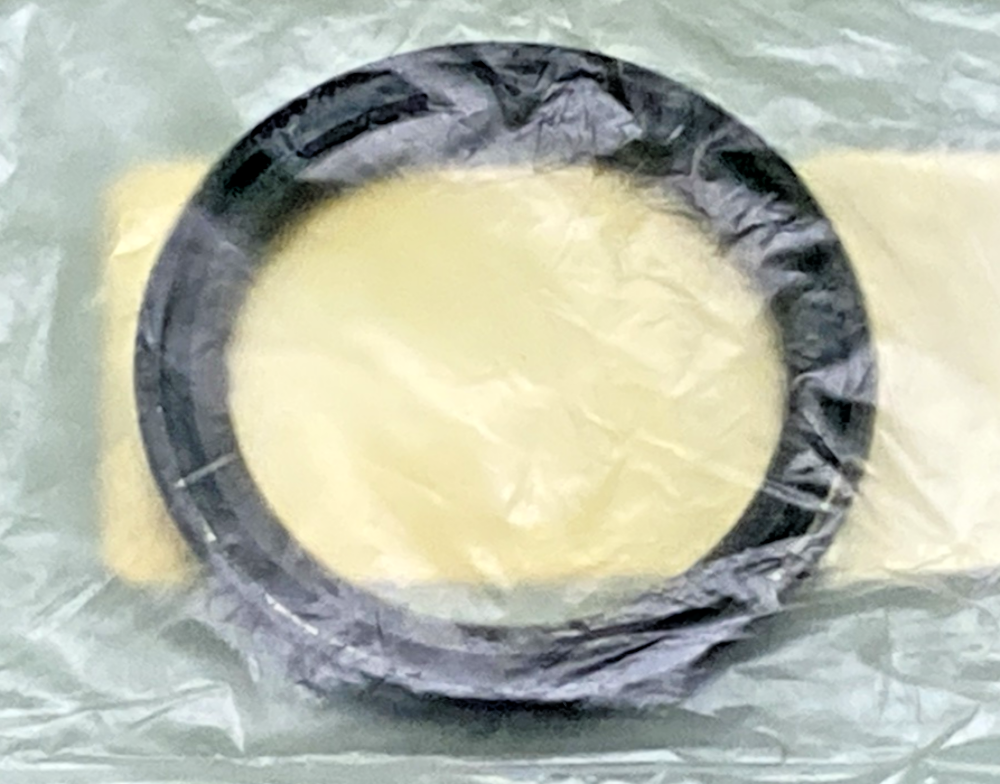 QTY 2 NEW GENUINE YAMAHA 93106-40027 Oil Seal