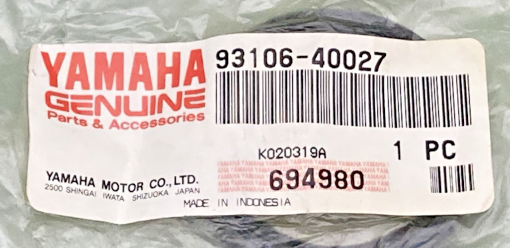 QTY 2 NEW GENUINE YAMAHA 93106-40027 Oil Seal