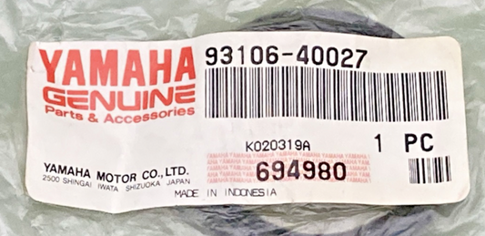 QTY 2 NEW GENUINE YAMAHA 93106-40027 Oil Seal