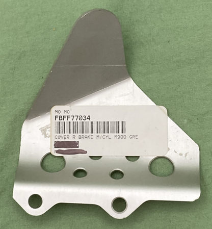 NEW GENUINE ROADRACING FBFF77034 BRAKE COVER R