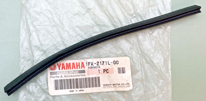 NEW GENUINE YAMAHA 1FK-2171L-00 Mole, Side Cover 1