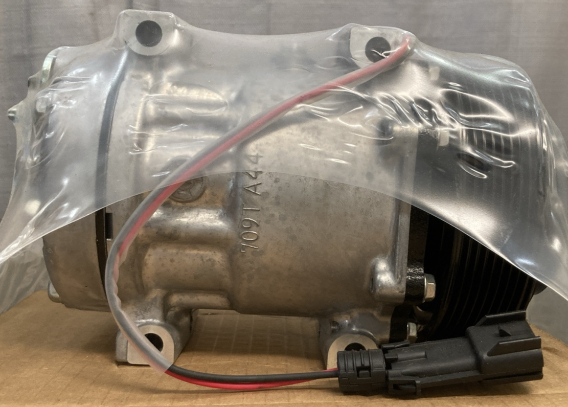 NEW GENUINE SANDEN 03-1014 A/C COMPRESSOR MODEL 4148 SD7H15