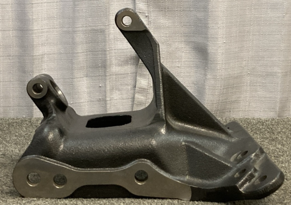 NEW REPLACES MACK 22023113 Drive Motor Mount