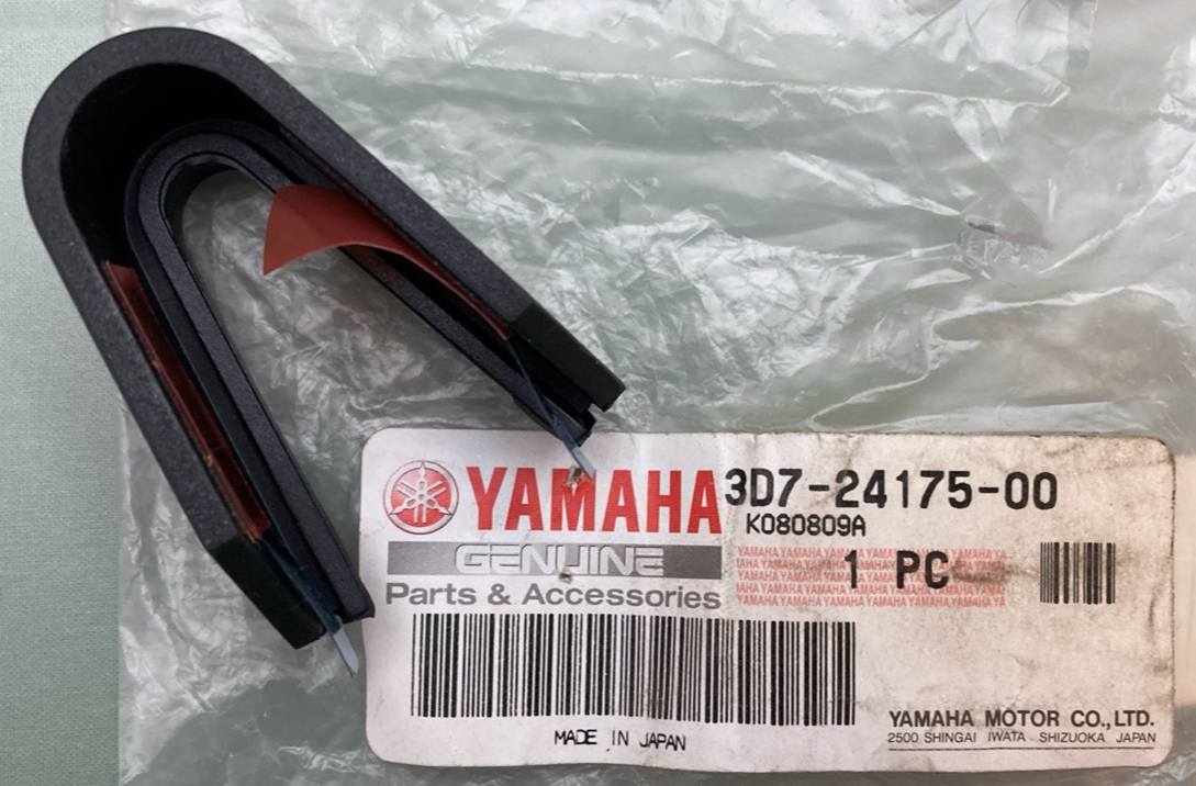 NEW GENUINE YAMAHA 3D7-24175-00 Spacer 2
