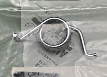 NEW GENUINE YAMAHA 90508-18135 Spring, Torsion