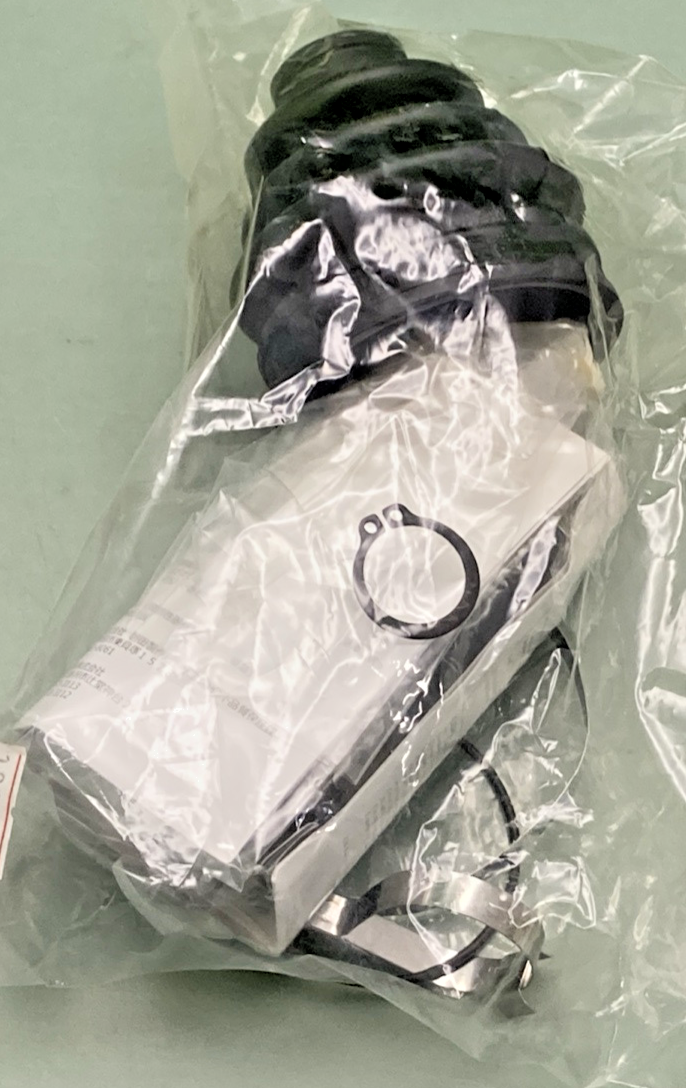 NEW GENUINE YAMAHA 5KM-2510H-10  Boot Set (double Offset Joint)