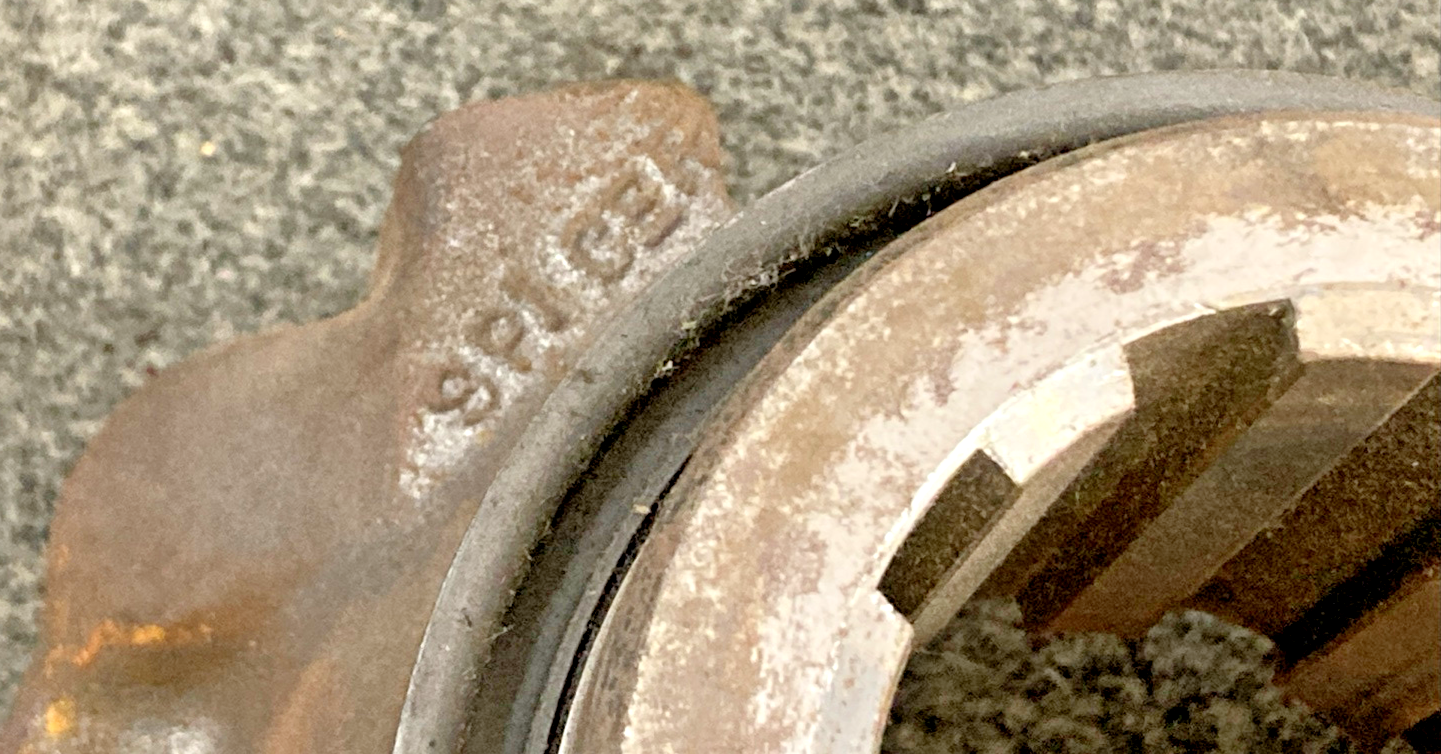 NEW GENUINE SPICER 170-4-521-1X END YOKE 10-SPLINE