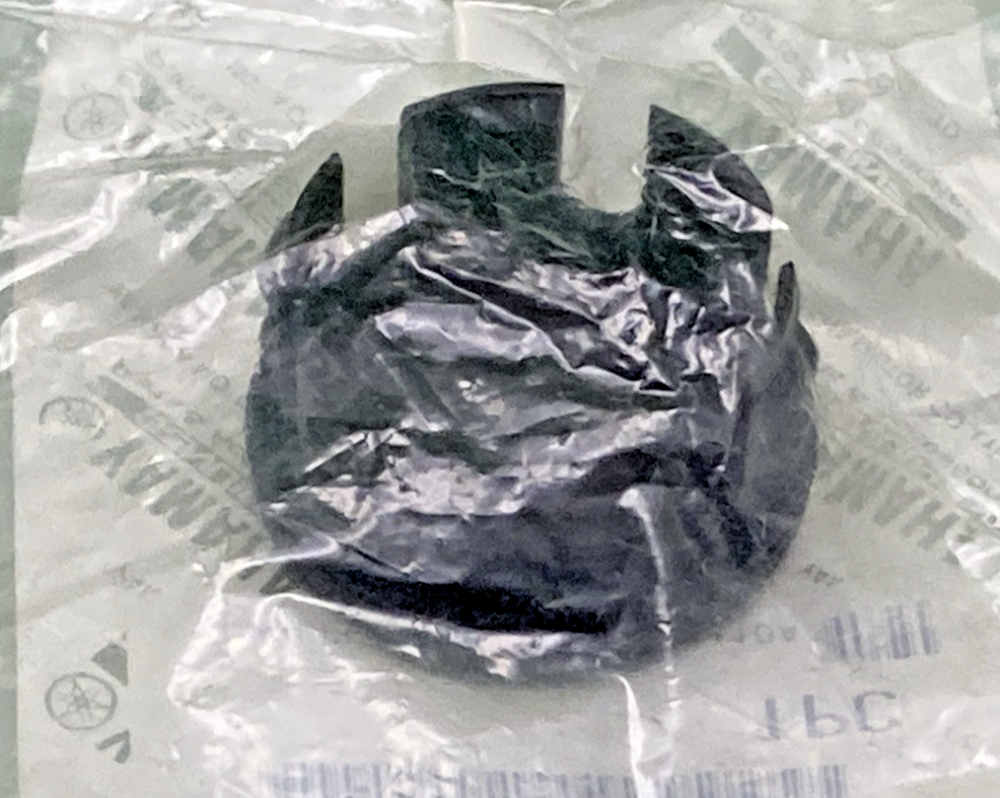 NEW GENUINE YAMAHA 5KM-2482H-00 Cap