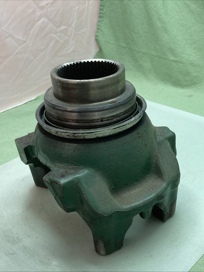 REPLACES DANA 170-4-241-1X END YOKE