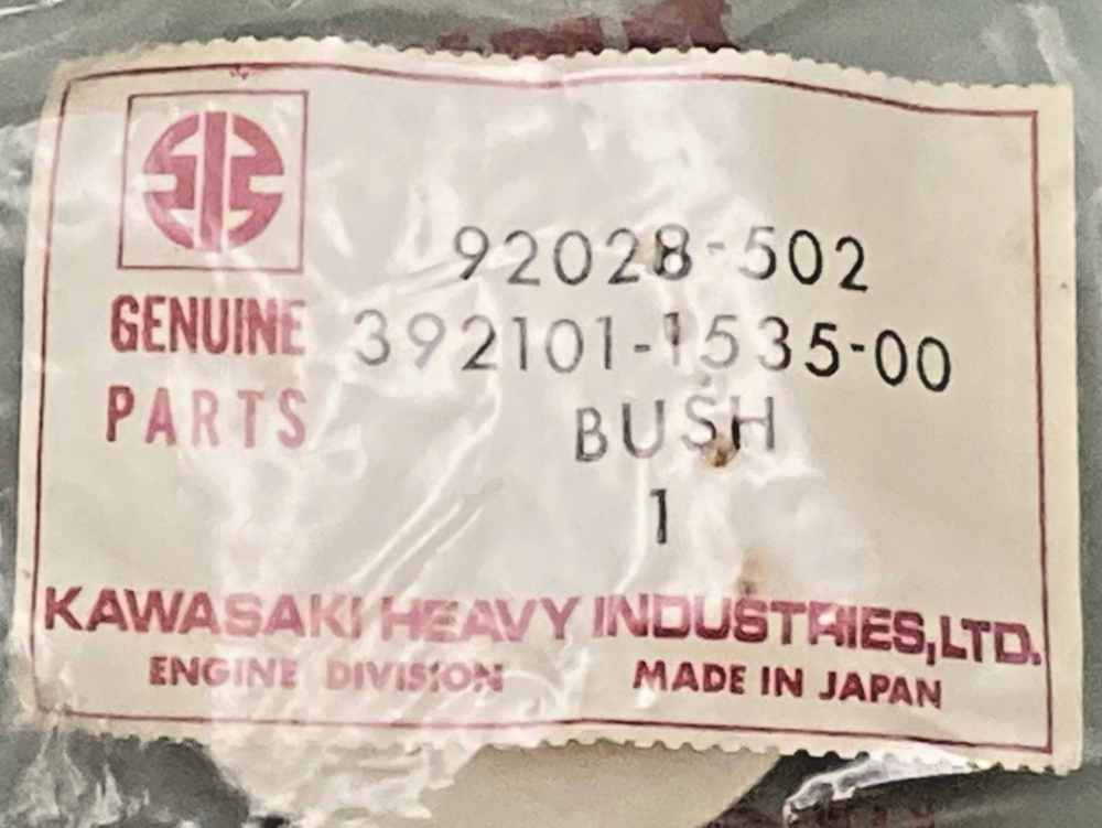 NEW GENUINE KAWASAKI 92028-502 Bush