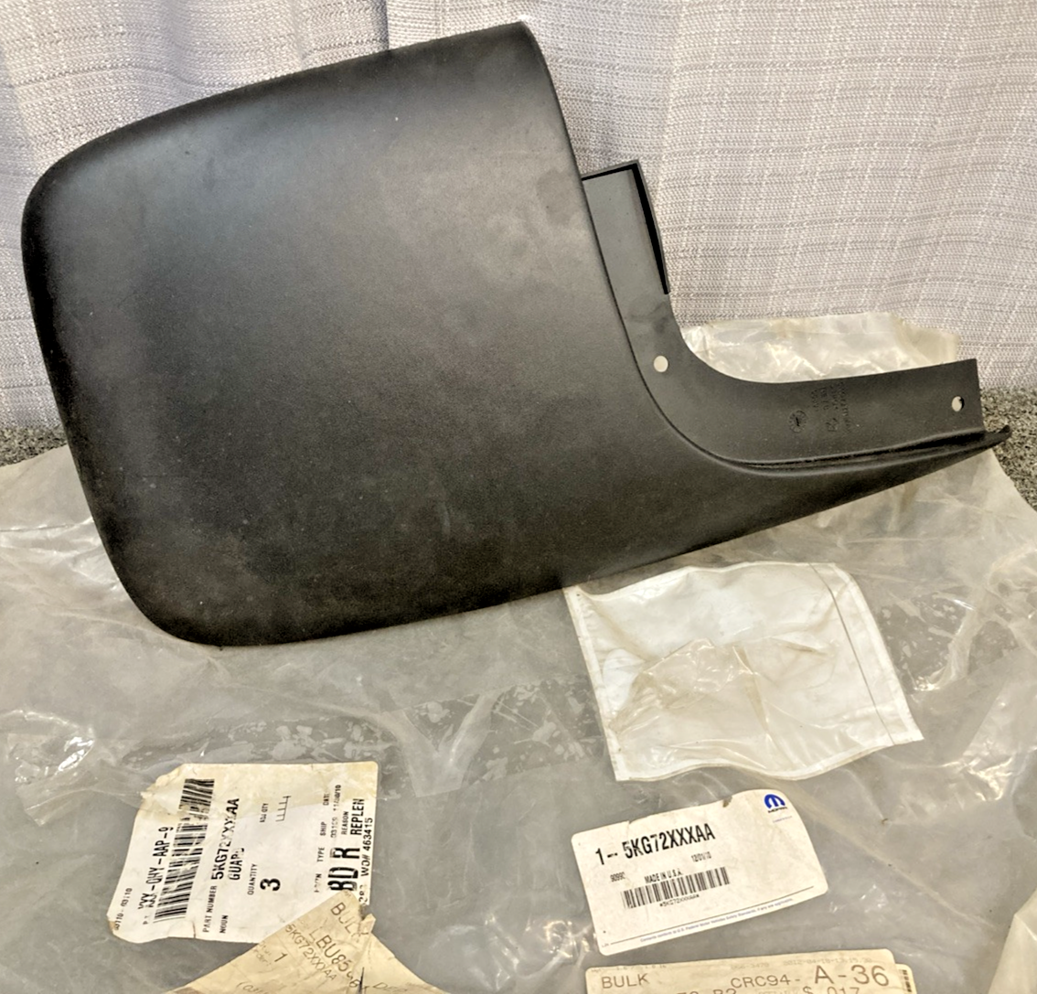 NEW GENUINE MOPAR 5KG72XXXAA SPLASH GUARD, RIGHT