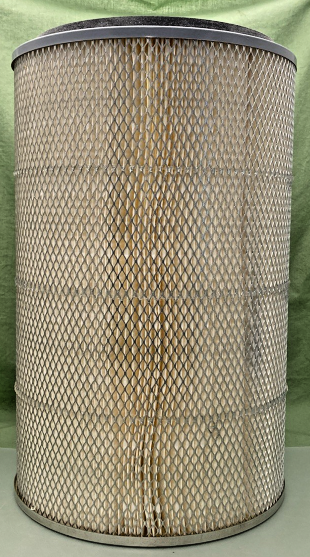 NEW GENUINE WIX 42253 AIR FILTER