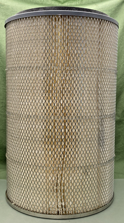 NEW GENUINE WIX 42253 AIR FILTER