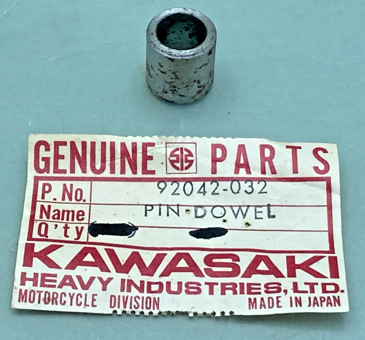 QTY 2 NEW GENUINE KAWASAKI 92042-032 Pin, Dowel, 14MM