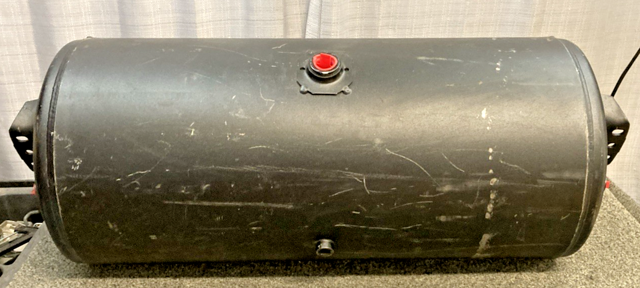 NEW GENUINE HOOSIER TANK 201811 Air Tank SAE J10 FMVSS 121, 150 PSI