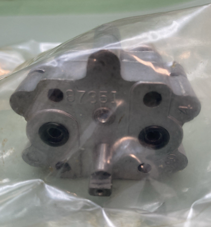 NEW GENUINE MERCURY QUICKSILVER 89495 PUMP