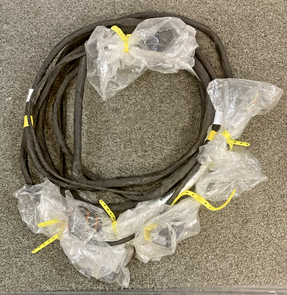 NEW GENUINE PACCAR 20082AB HARNESS Peterbilt P92-5266-204107 2013 ISX