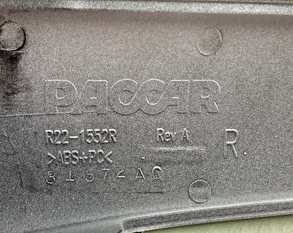 NEW GENUINE PACCAR R22-1552R COVER-A PILLAR