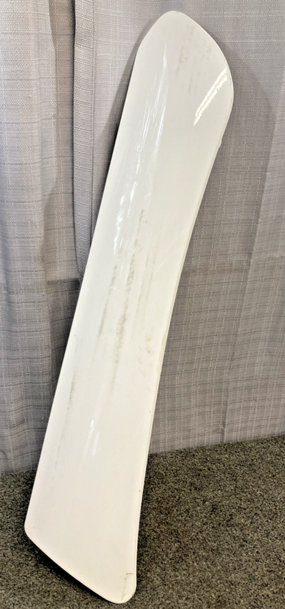 NEW GENUINE PACCAR R33-1336R RIGHT FAIRING A PILLAR VANE