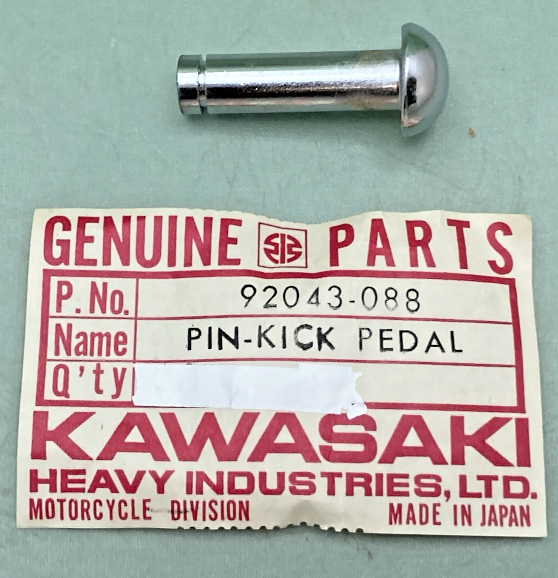 QTY 2 NEW GENUINE KAWASAKI 92043-088 PIN-KICK PEDAL