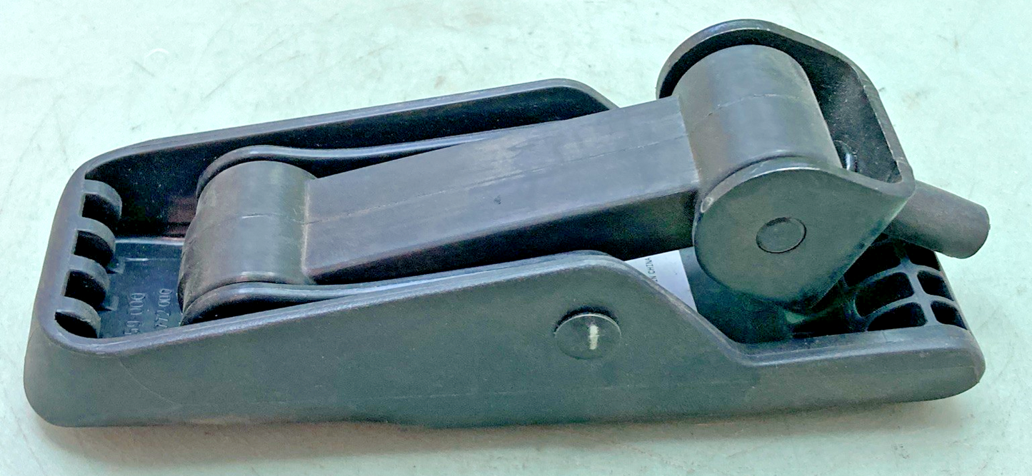 NEW GENUINE KENTWORTH L56-1037 HOOD LATCH