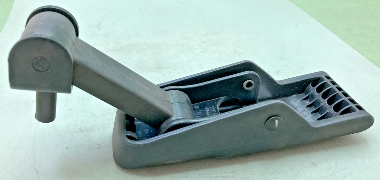 NEW GENUINE KENTWORTH L56-1037 HOOD LATCH