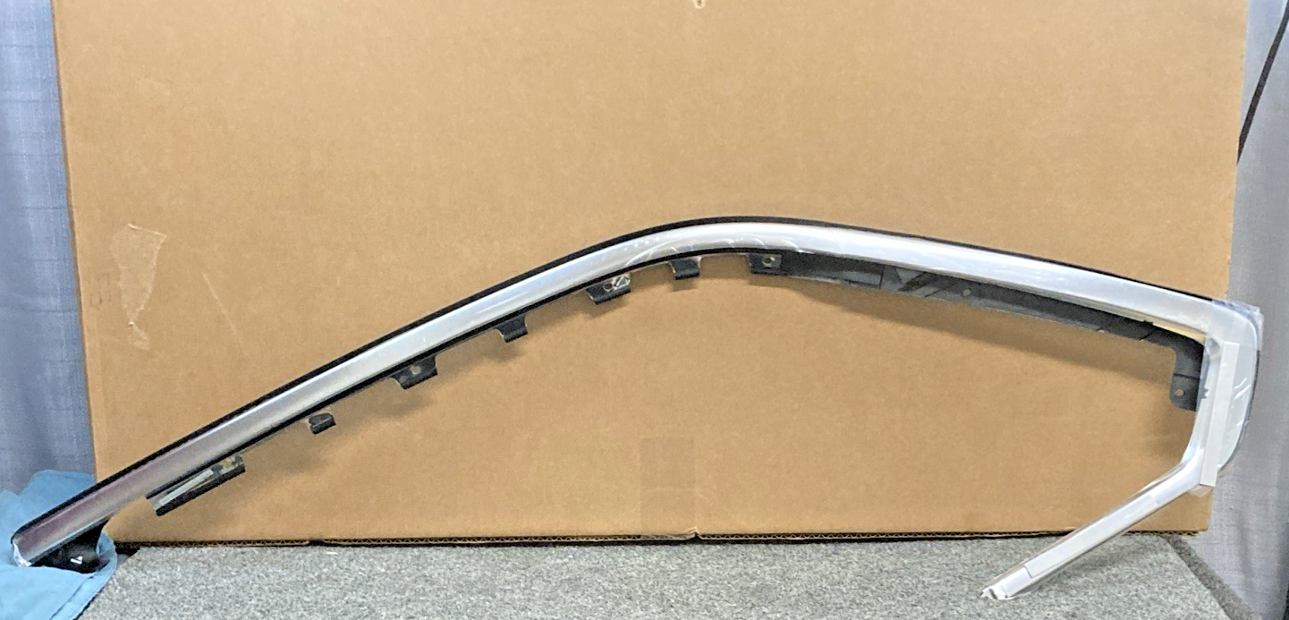 NEW GENUINE GM 23193178 MOLDING ASSEMBLY, REAR SIDE DOOR WINDOW UPPER REVEAL