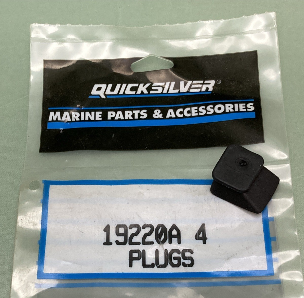 QTY 4 NEW GENUINE MERCURY QUICKSILVER 19220A4 PLUGS