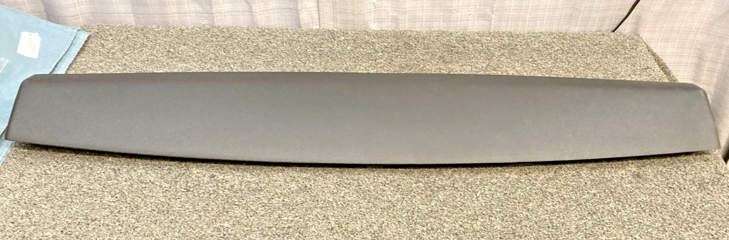 NEW GENUINE GM 84701402 PANEL ASSEMBLY, UPPER GAE TRIM, JET BLACK