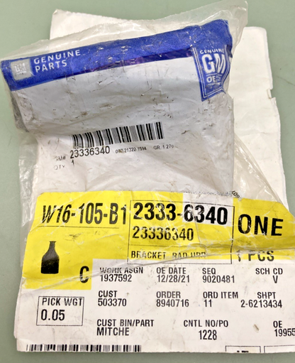 NEW GENUINE GM 23336340 BRACKET, RADIATOR UPPER