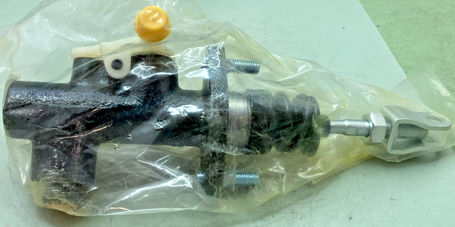 NEW GENUINE PROMATCH A000006220 MASTER CYLINDER
