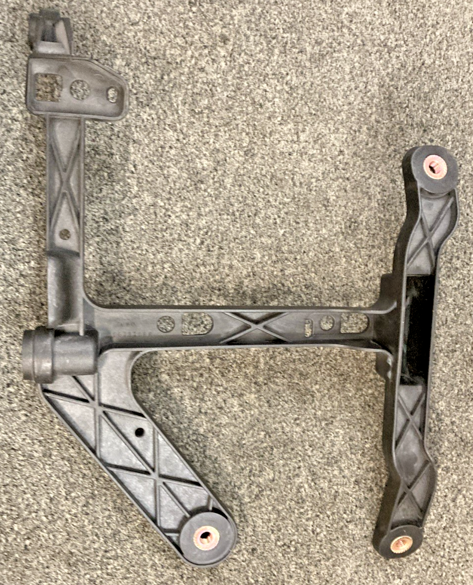 NEW REPLACES 60129A DODGE RAM FRONT BUMPER FOG LAMP MOUNTING BRACKET