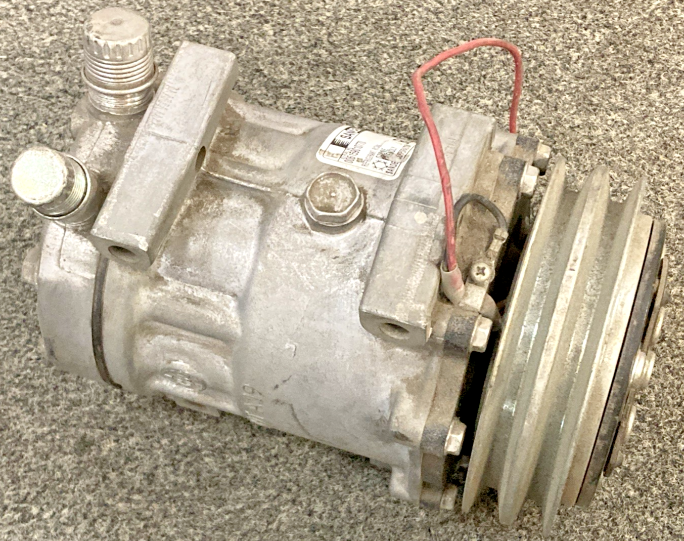 NEW GENUINE SANDEN 4626 AC COMPRESSOR