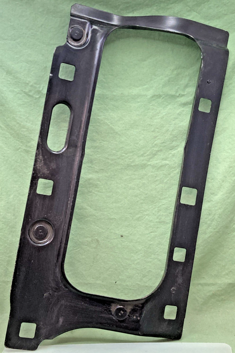 NEW REPLACES CHEVROLET ANH14263 HEADLIGHT BRACKET LH