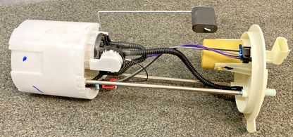 NEW GENUINE FORD CC34-9H307-CC FUEL PUMP 28339293