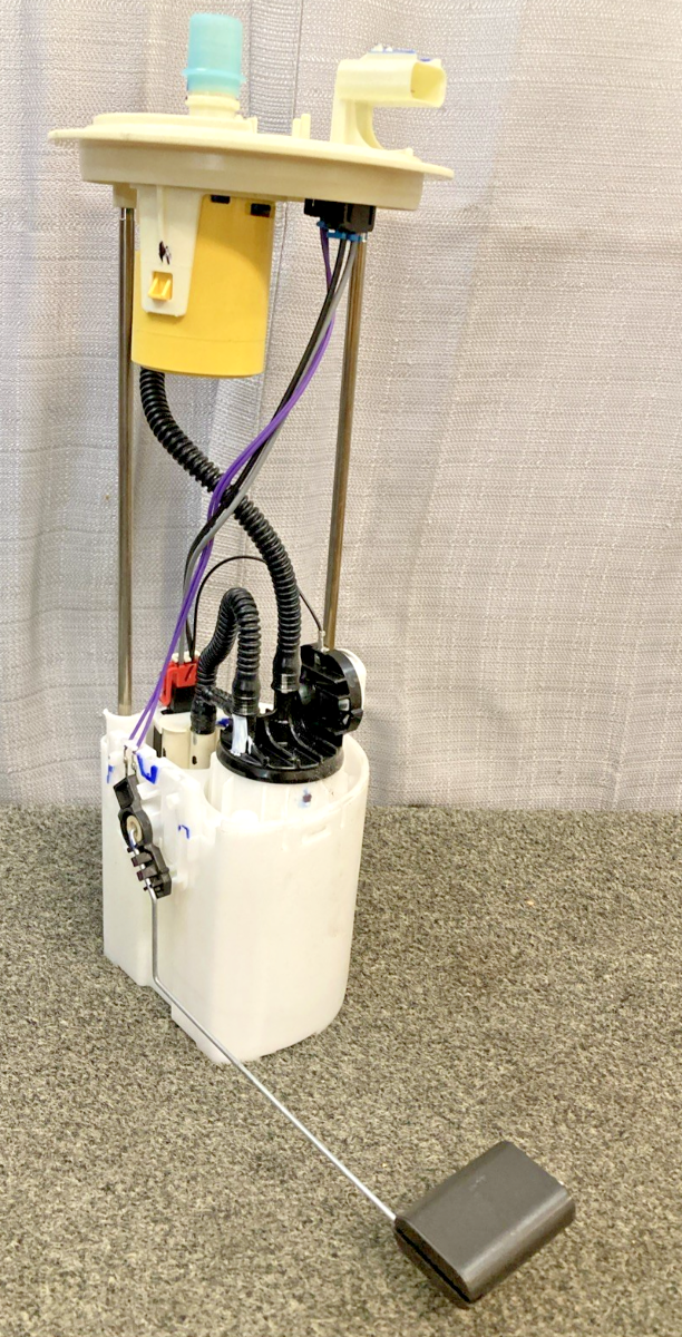 NEW GENUINE FORD CC34-9H307-CC FUEL PUMP 28339293