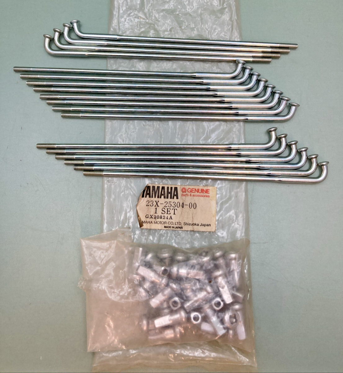 NEW GENUINE YAMAHA 23X-25304-00 Spoke Set, Rear 18 SPOKES, 28 NIPPLES XT1200