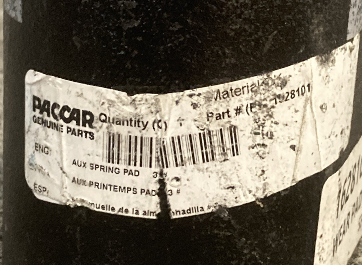 NEW GENUINE PACCAR 1628101 WEAR PAD