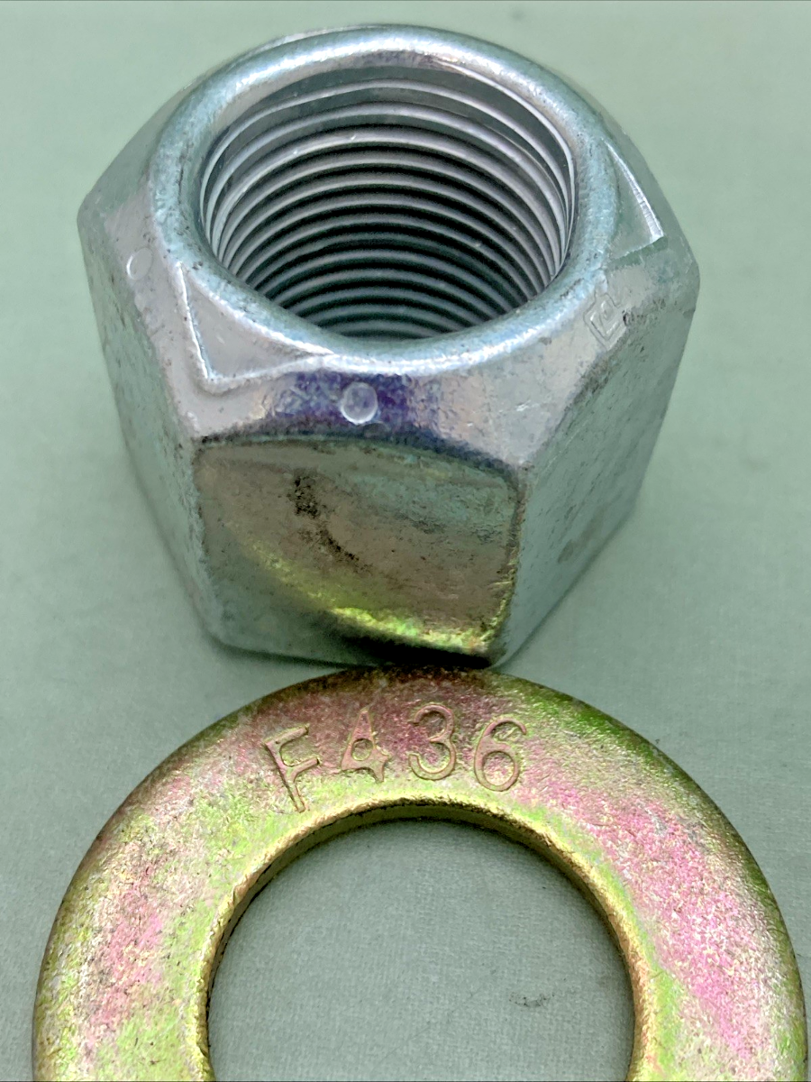 NEW GENUINE REYCO GRANNING K704838 Hardware KIT 7/8 3 Nuts, 2 Washers