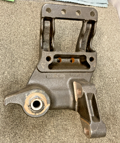 NEW GENUINE FREIGHTLINER A16-21197-008 SPRING HANGER BRACKET LH