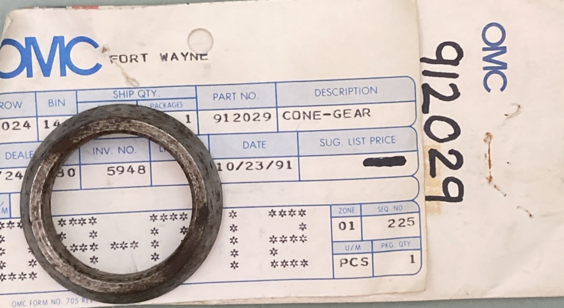 NEW GENUINE OMC 912029 Centering Cone