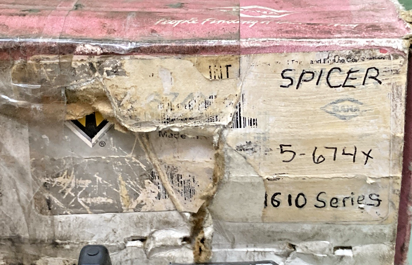 NEW SPICER 5-674X UNILVERSAL JOINT GREASEABLE, 1610 Series, INCOMPLETE SET