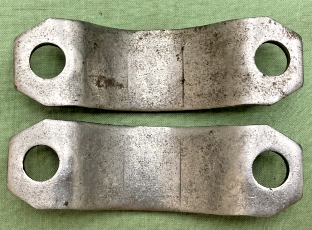 NEW SPICER 5-674X UNILVERSAL JOINT GREASEABLE, 1610 Series, INCOMPLETE SET