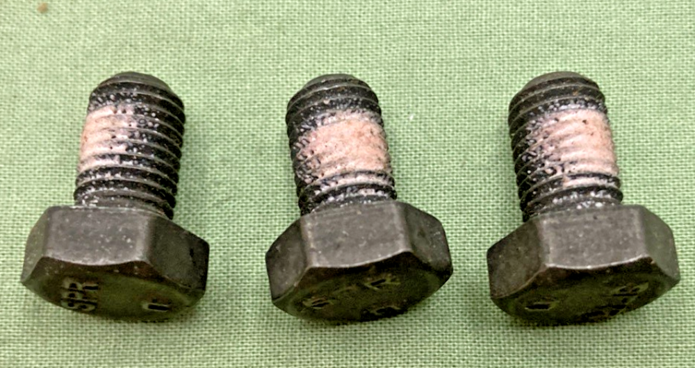 NEW SPICER 5-674X UNILVERSAL JOINT GREASEABLE, 1610 Series, INCOMPLETE SET