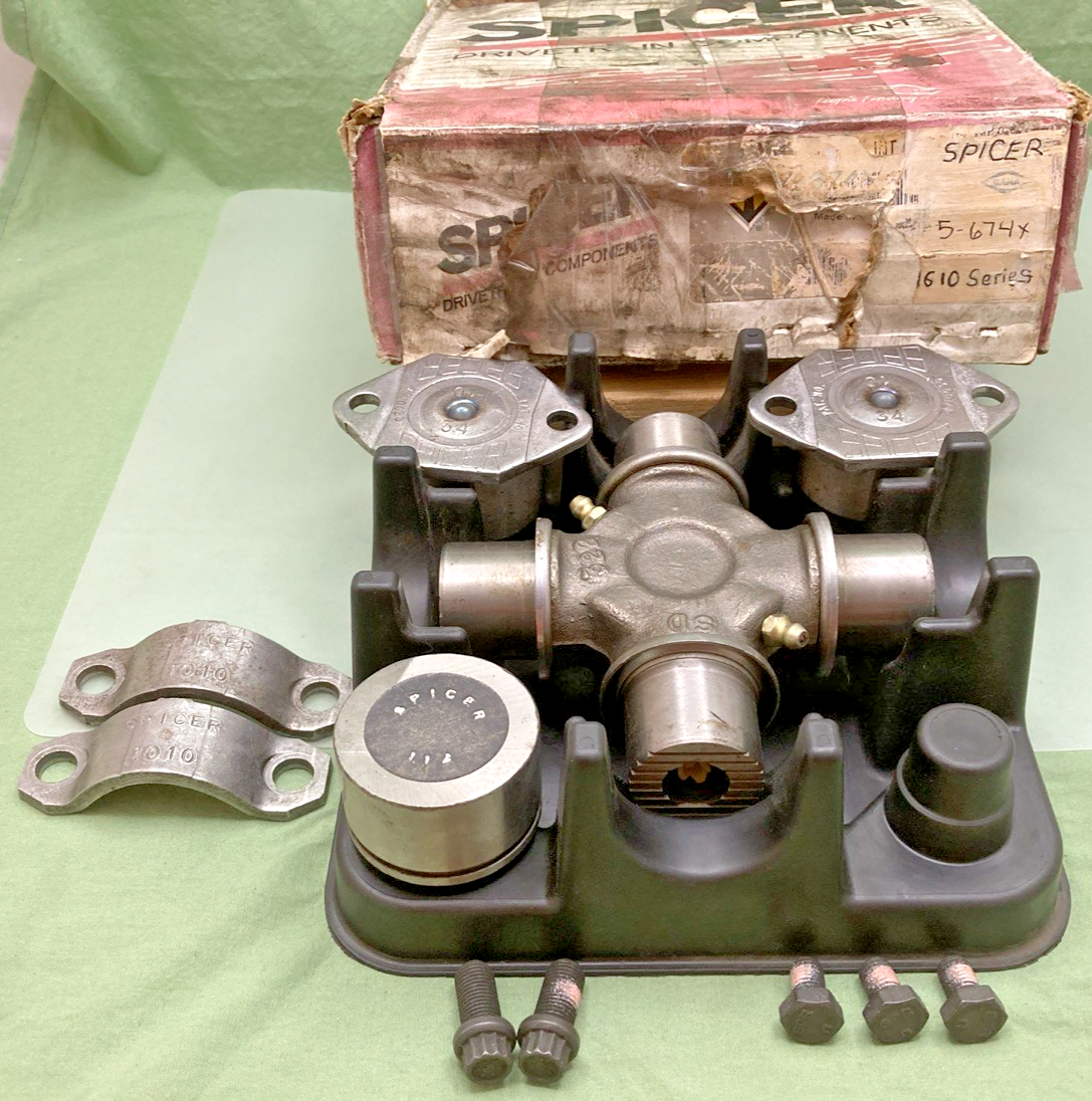 NEW SPICER 5-674X UNILVERSAL JOINT GREASEABLE, 1610 Series, INCOMPLETE SET