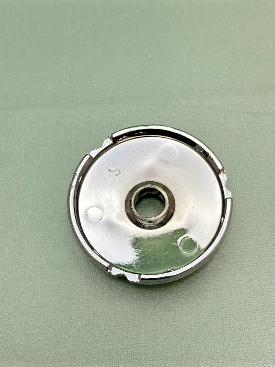 NEW GENUINE MERCURY 53041 LOWER MOUNT COVER