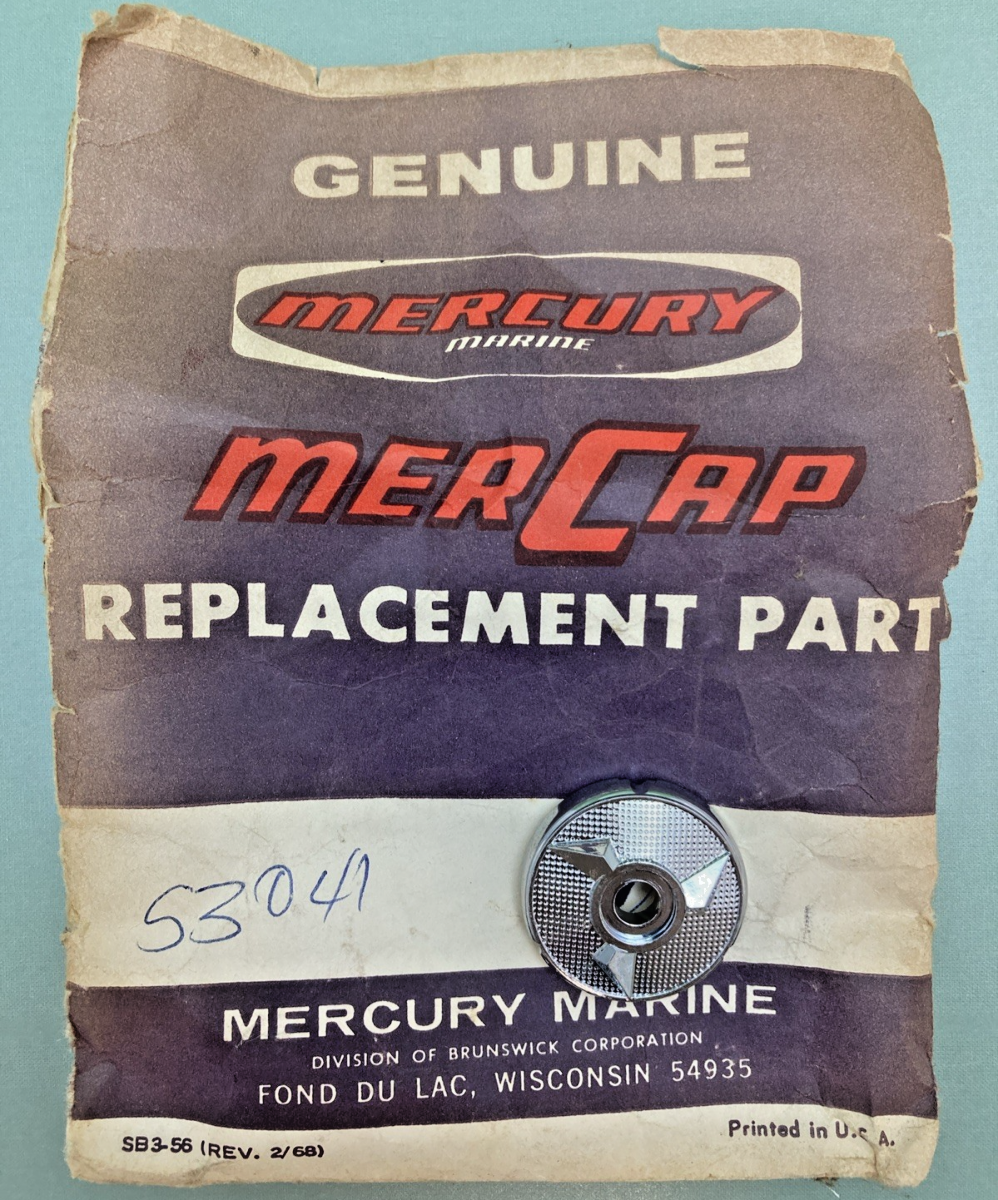 NEW GENUINE MERCURY 53041 LOWER MOUNT COVER