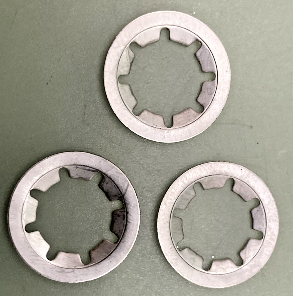 NEW REPLACES MERCURY 15432 RETAINER, BRACKET